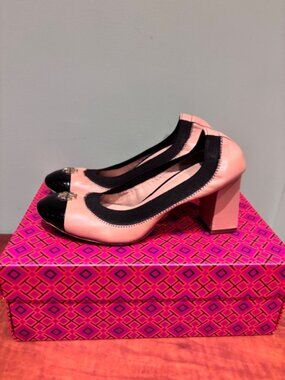 Tory Burch Jolie Tan/Black Patent Leather Block Heel Shoes, Size 7.5M